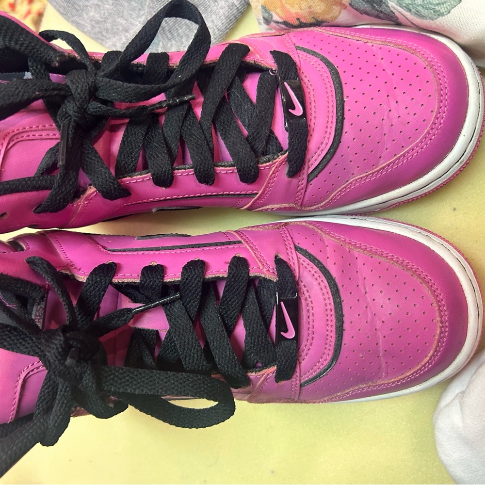 Nike Air Prestige 3 High-Top Breast Cancer Pink Black Athletic Sneakers Women 7